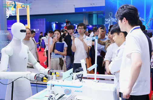 Industrial robotic arms and robots